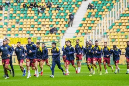 JS Kabylie : Les Canaris n&rsquo;avancent plus !