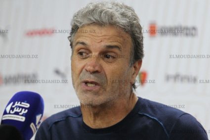 Khaled Benyahia, entraîneur du MCA : « Un grand bravo aux joueurs et à notre grand public »